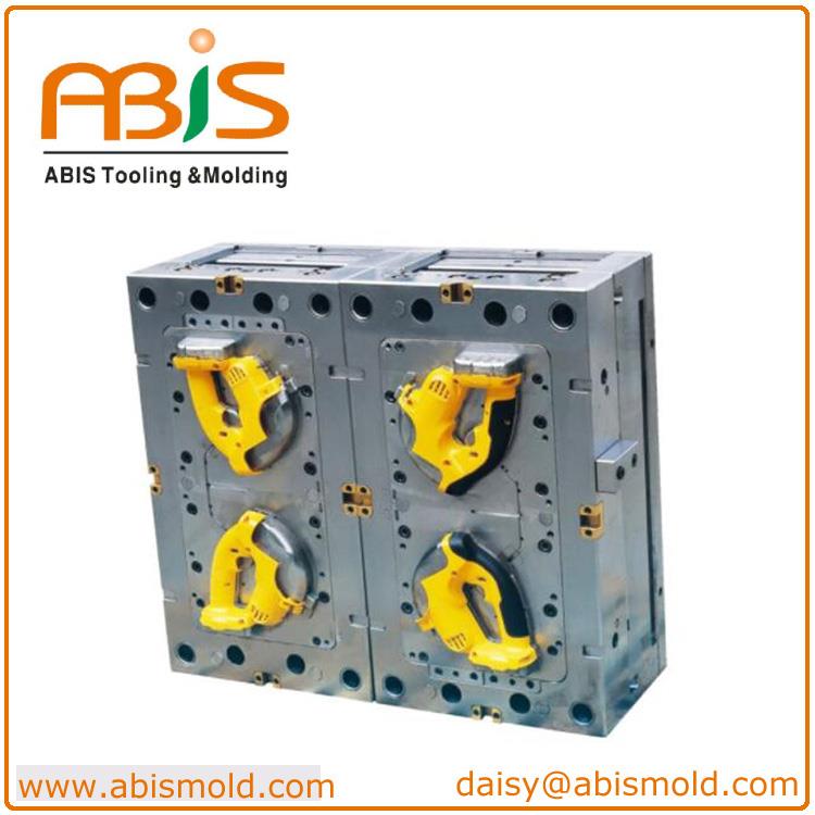 4 cavity overmold tooling